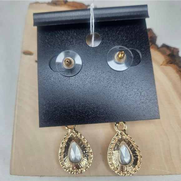 Saks Fifth Avenue Pink Rhinestone Dangle Earrings NWT Sparkle Statement Earring - Picture 4 of 8